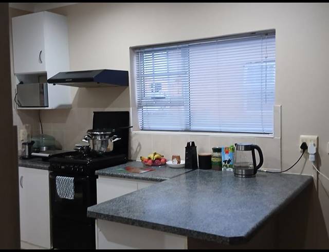 2 BEDROOM PROPERTY TO RENT IN HEIDERAND